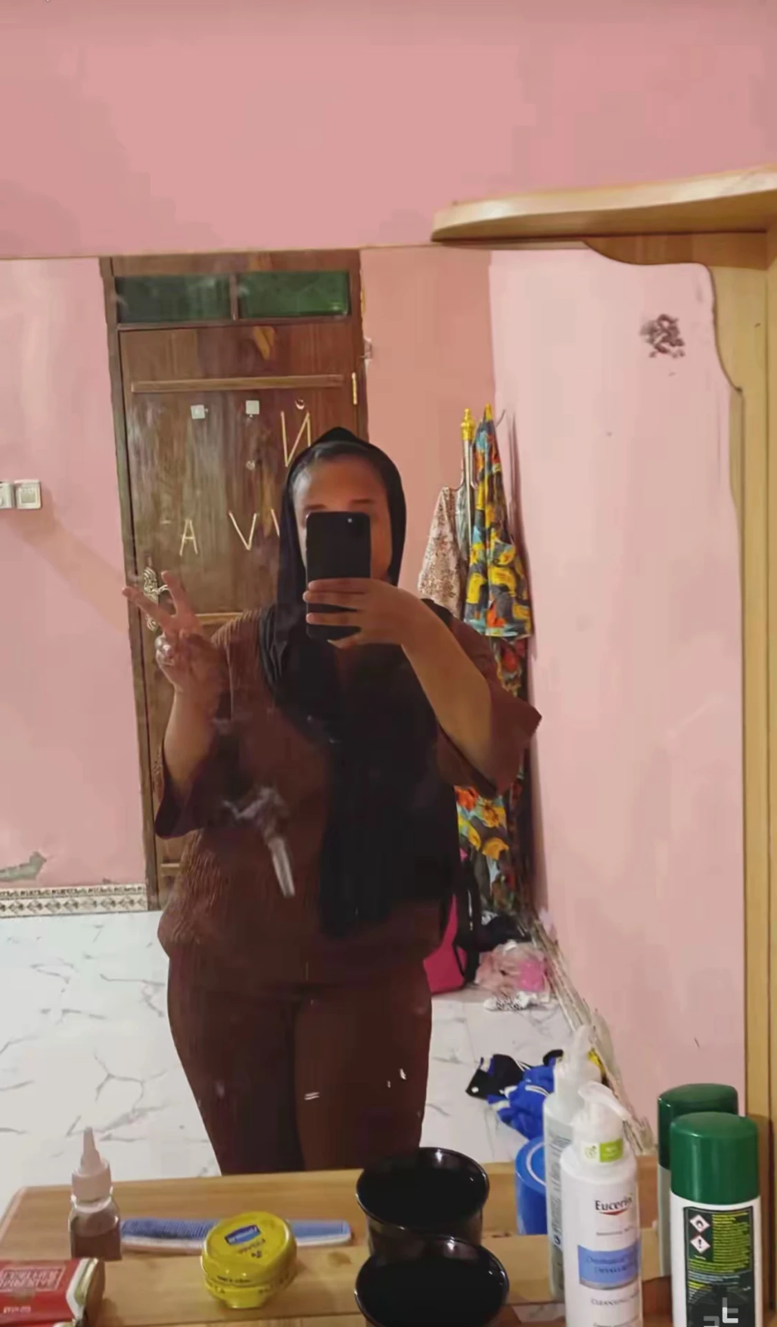 Samma som vit fast i brun 