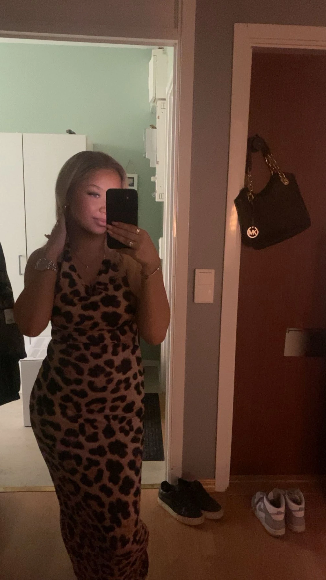 Leopardmönstrad långklänning