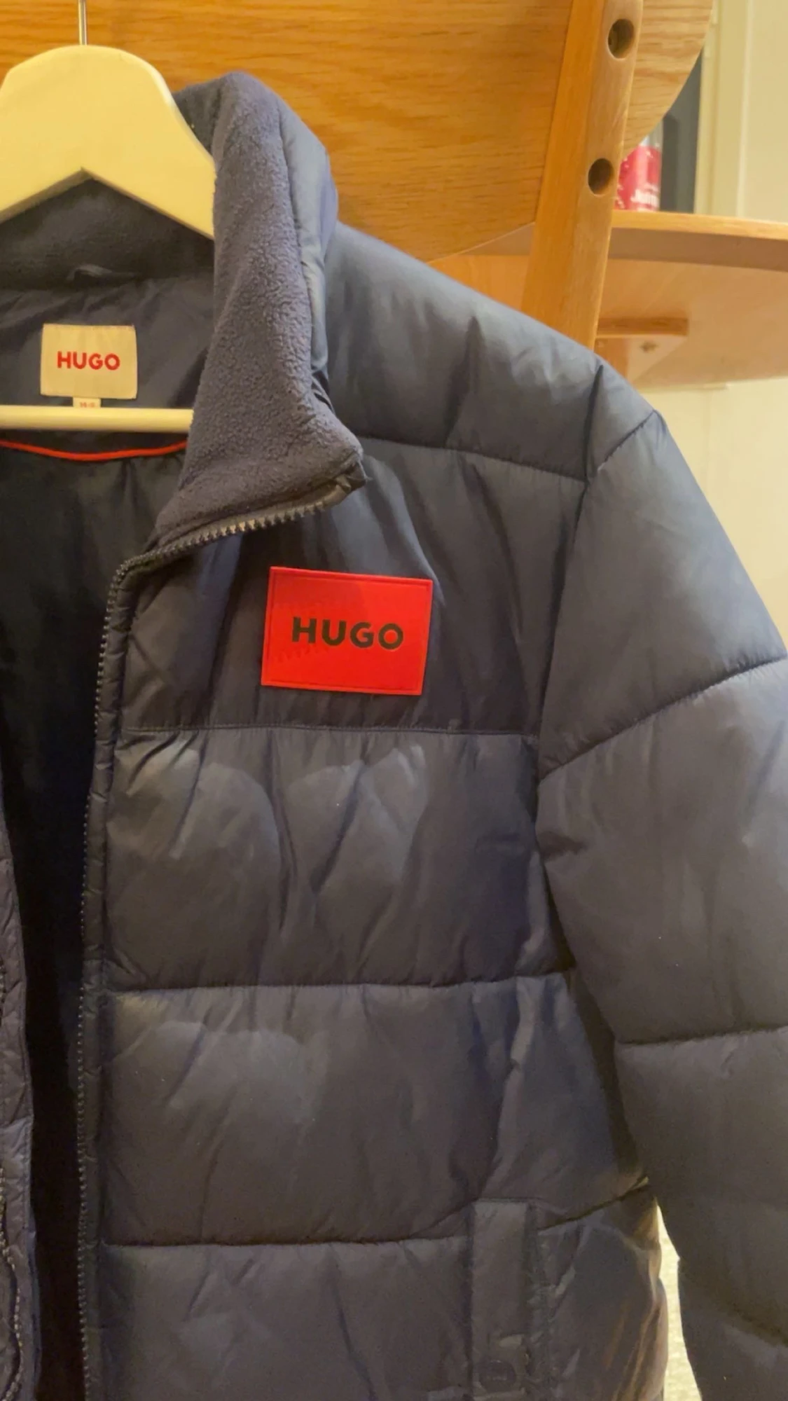 Mörkblå pufferjacka från HUGO - 1