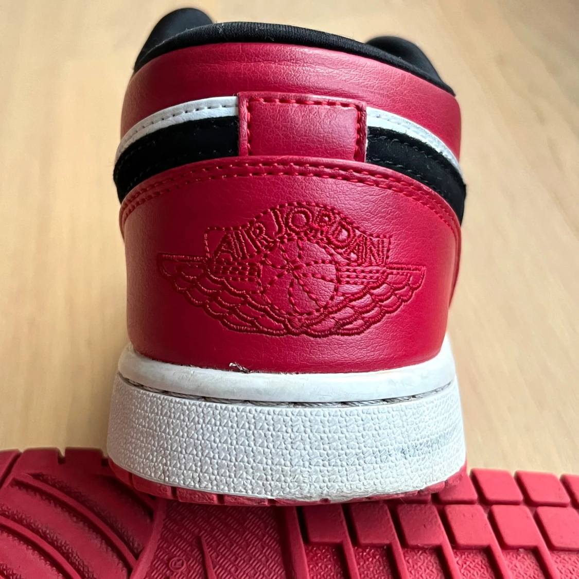 Nike Air Jordan 1 Low - 4