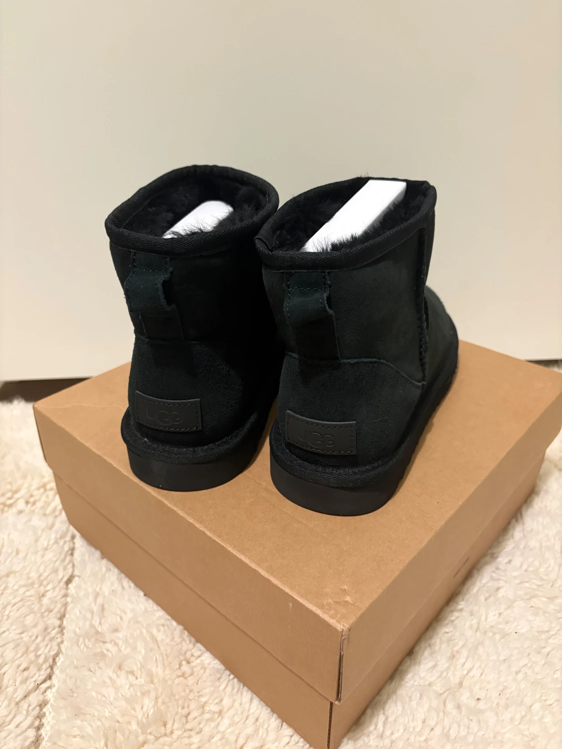 Svarta uggs - 2