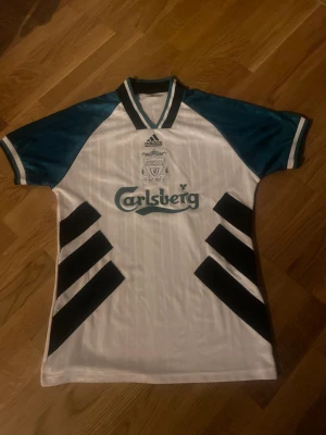 Liverpool Retro Carlsberg T-shirt - Liverpool Retro Carlsberg T-shirt