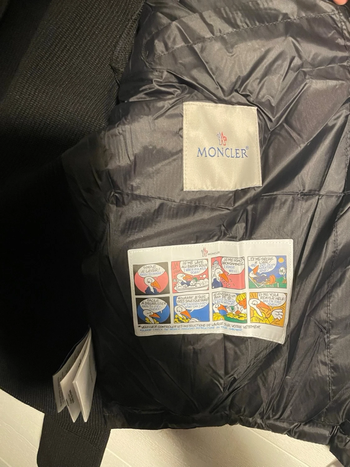 Svart Moncler pufferjacka med stickade ärmar - 2