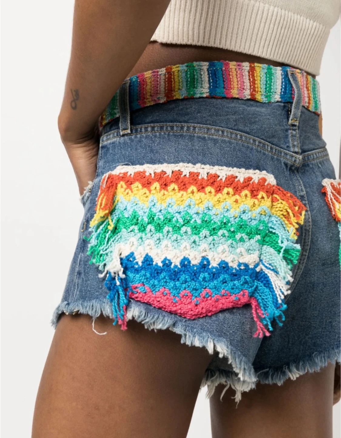Alanui denimshorts med regnbågsdetaljer - 2