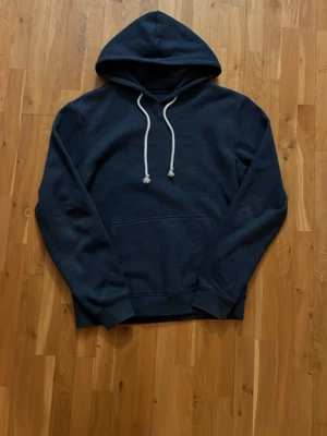 Pier One Hoodie - Hoodie från Pier One i färgen mörkblå 
