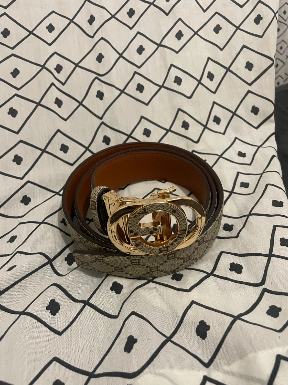 Beige mönstrat bälte från G - 3