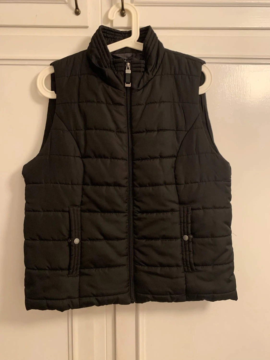 Svart pufferväst från Vero Moda - 1