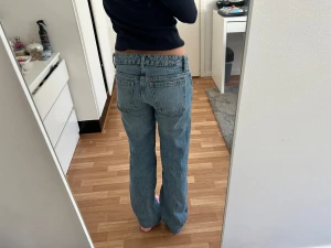 Zara straight jeans - I modellen trf straight low rise💞