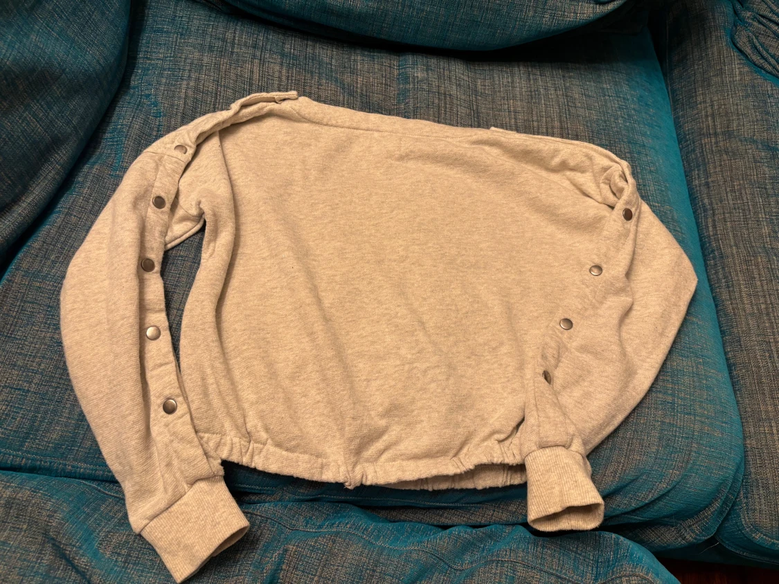 Glittrig beige tröja från Believe XXS - 1