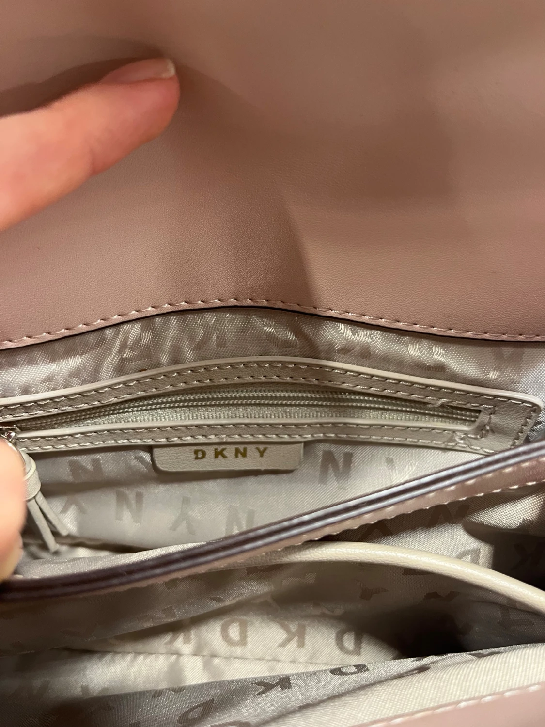 DKNY Väska  - 5