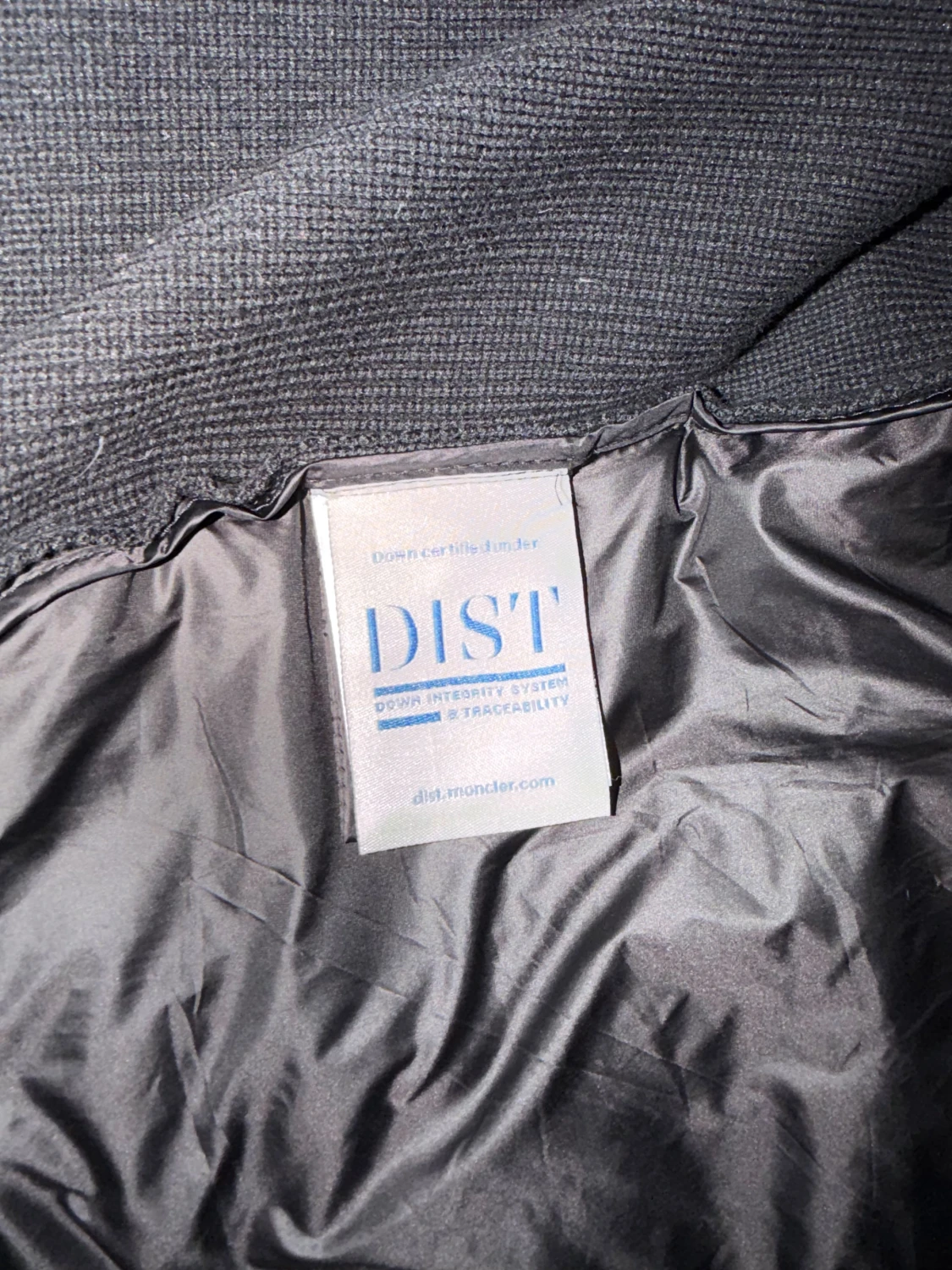 Svart Moncler dunjacka med huva - 3