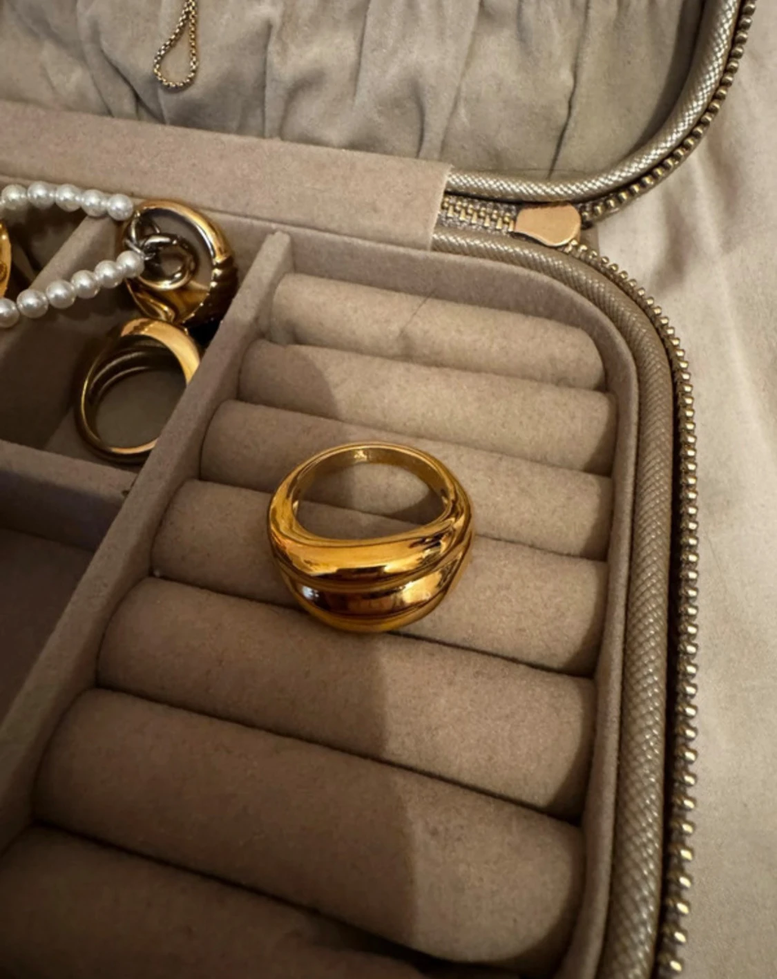 Mockberg Deco Ribbed Ring guld - 4