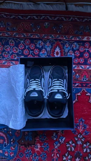 B30s - B30s, storlek 42, pris kan diskuteras om du är snabb!