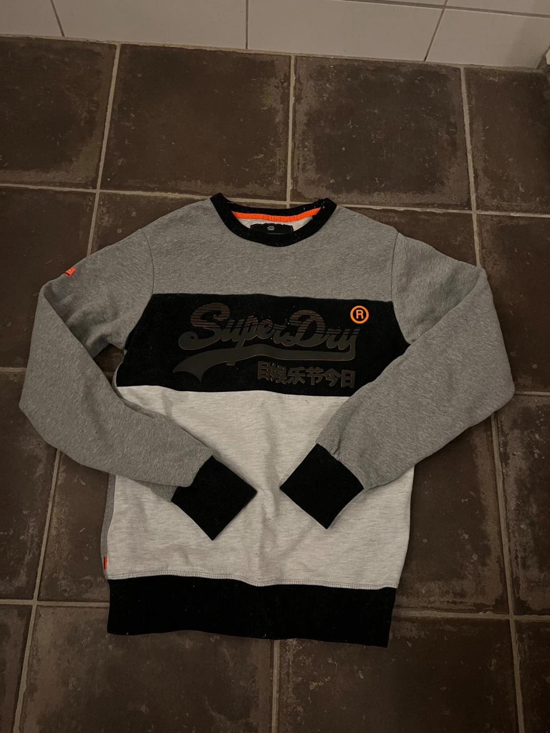Superdry sweatshirt