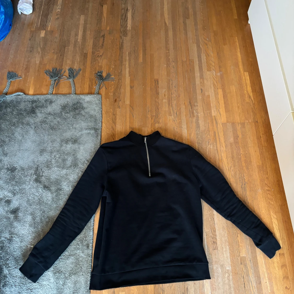 Svart half zip sweatshirt - 2