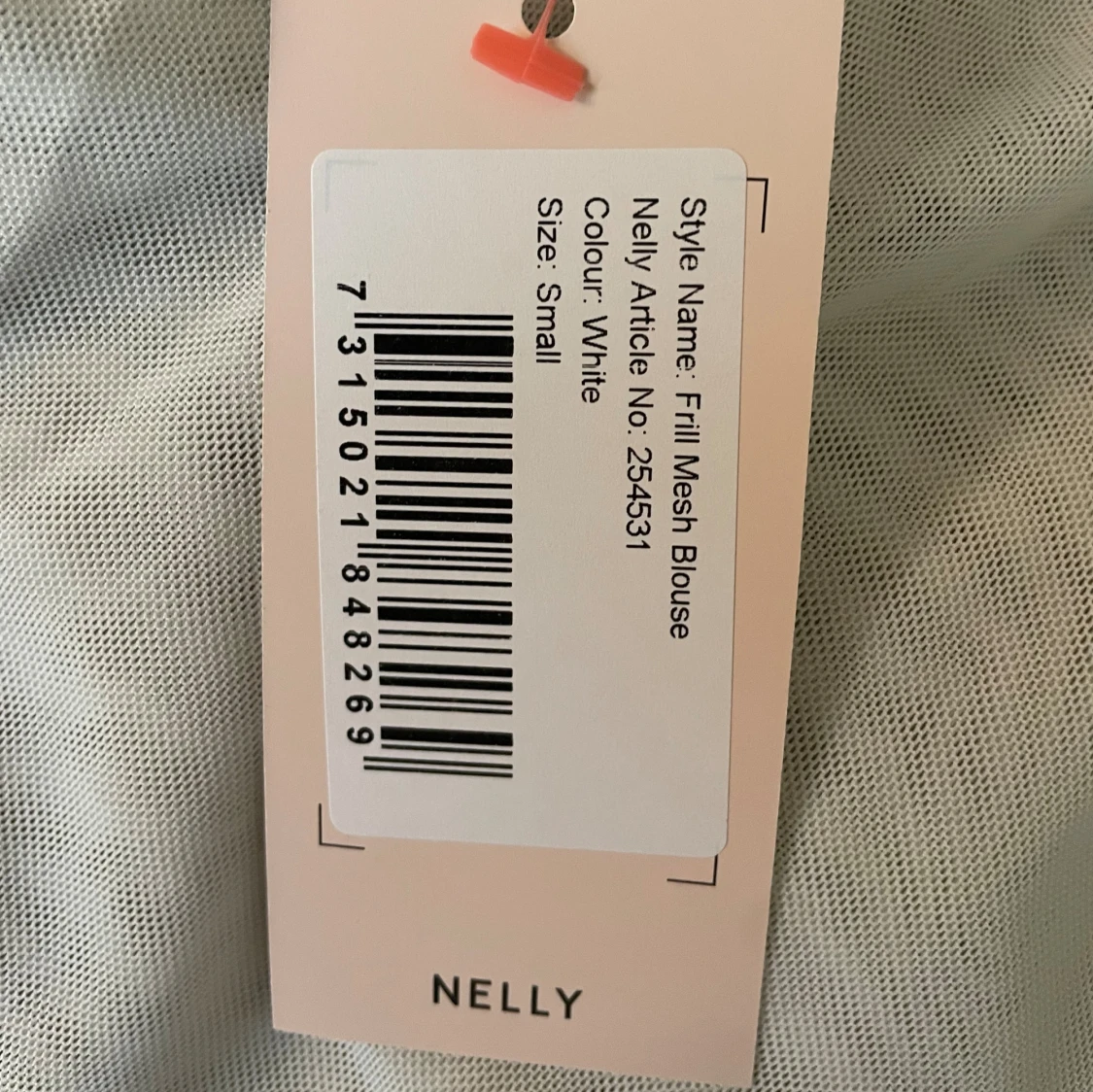 Helt oanvänd blus från Nelly!! - 3