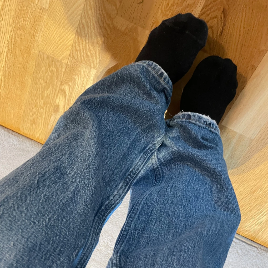 Blå bootcut jeans med hög midja - 2