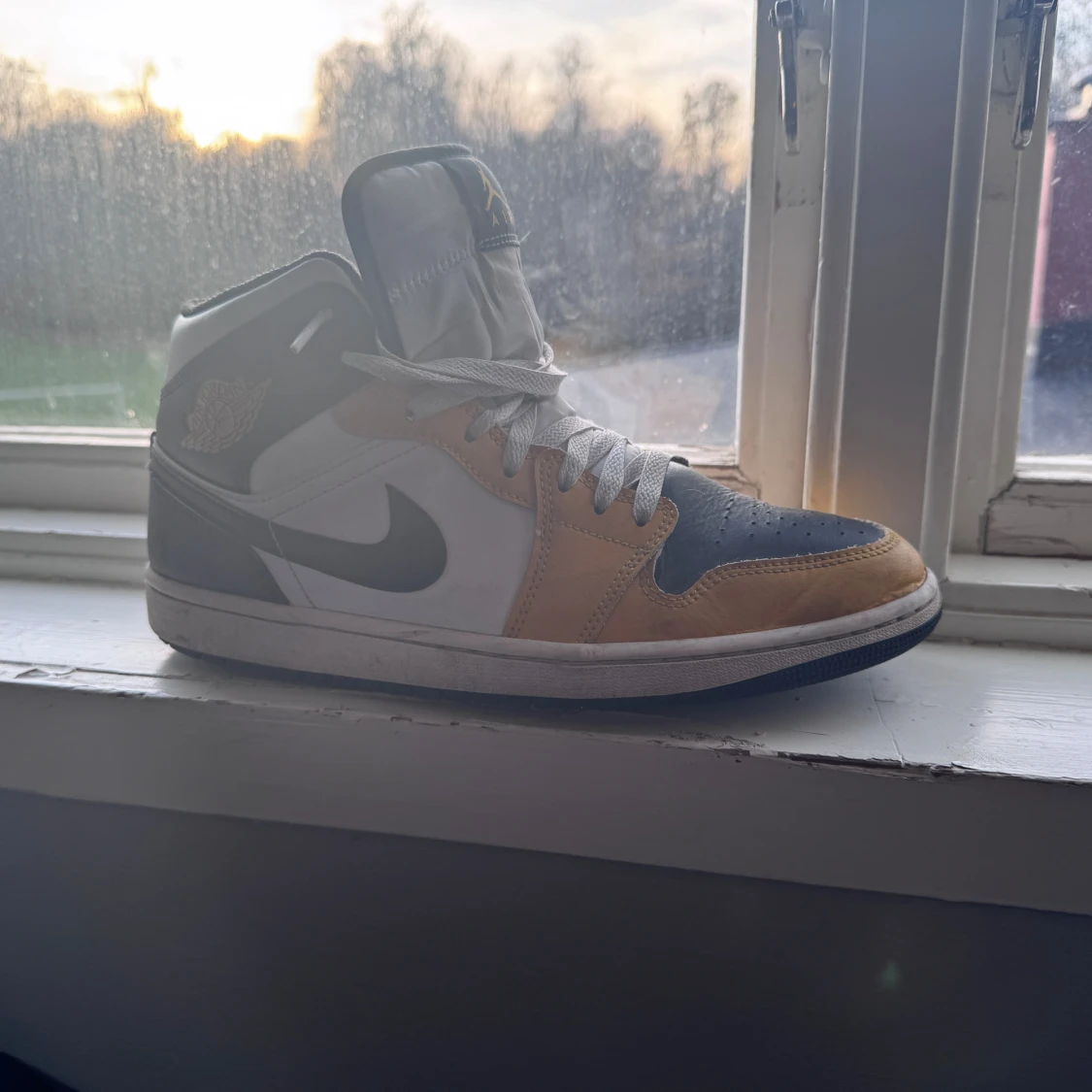 Nike Air Jordan 1 Mid Yellow Ochre - 3