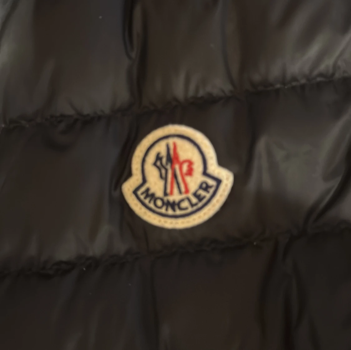Svart dunväst från Moncler - 3