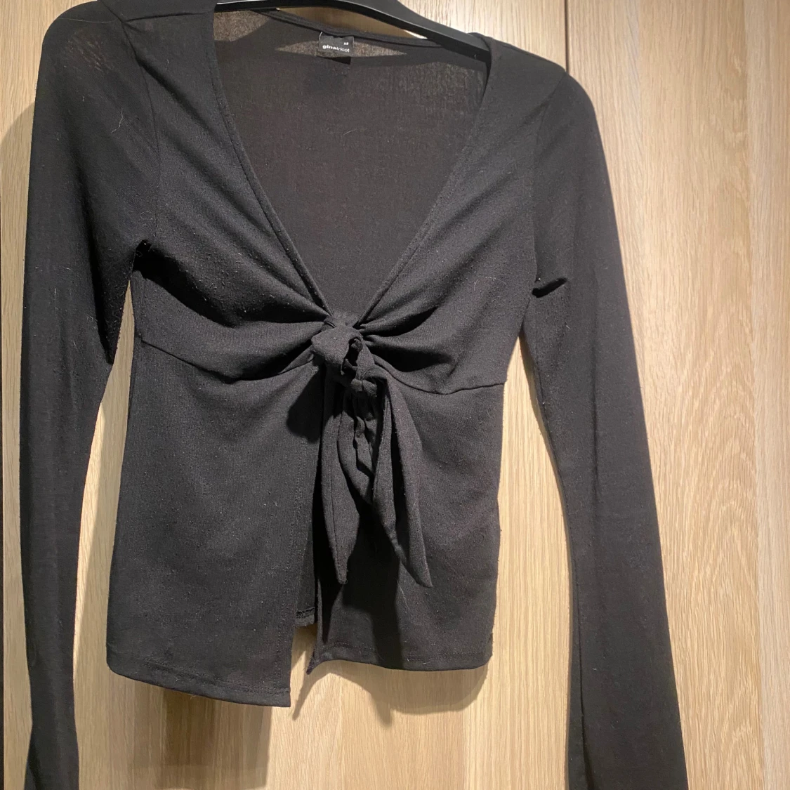 Svart knytblus från Gina Tricot XS - 1