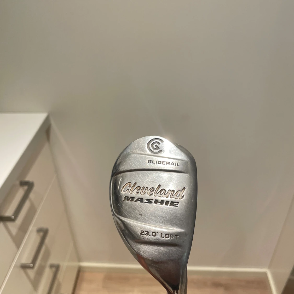 Cleveland Mashie Gliderail 23° Loft - 1