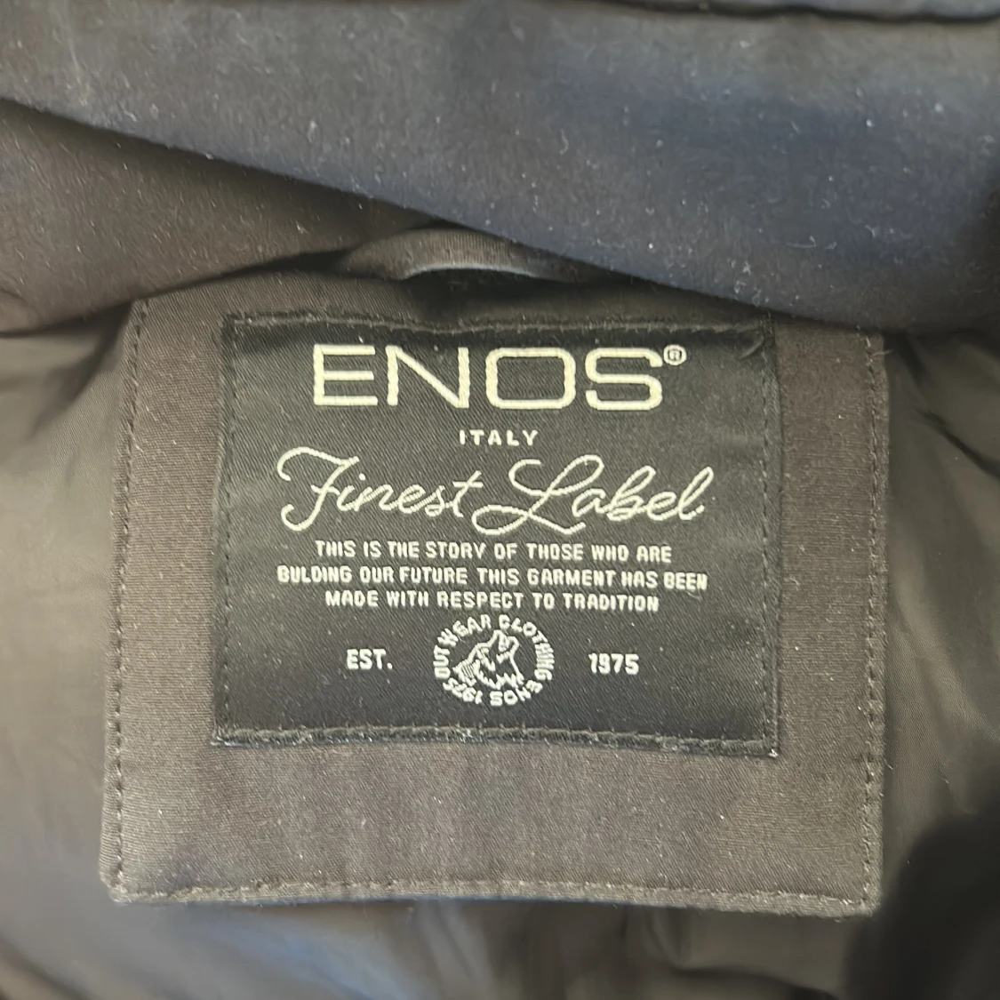 Svart vinterjacka från Enos - 1