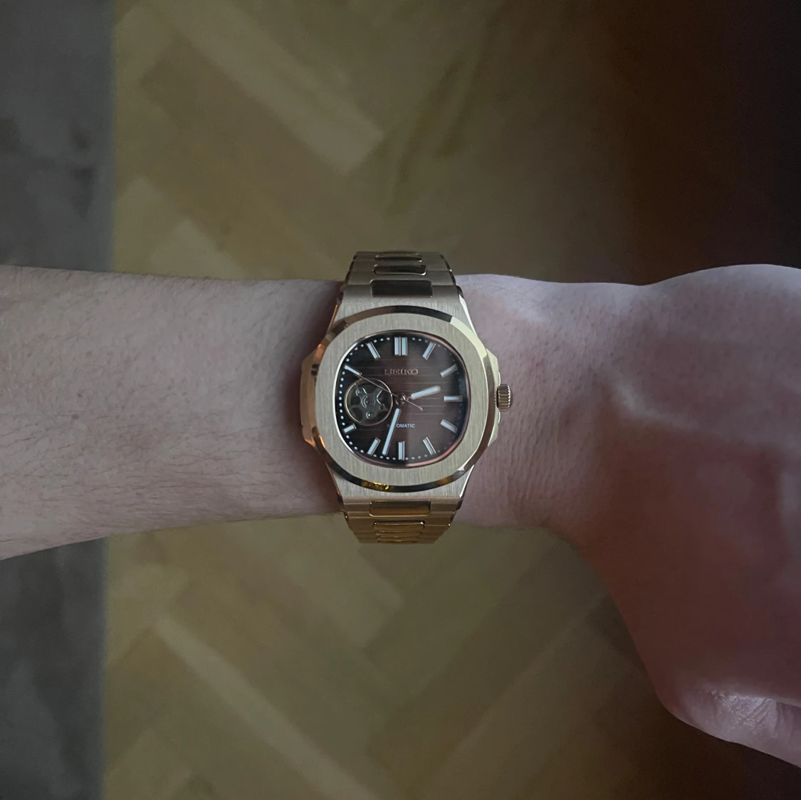 Seiko Mod Nautilus – Rose Gold Open Heart (Brun) - 4