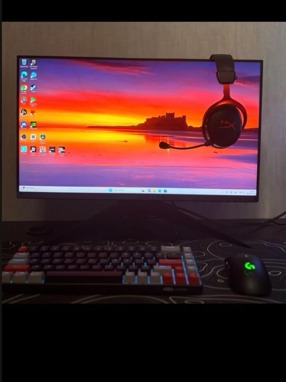 Stationär gamingdator med tillbehör - 1