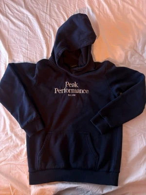 Peakperformance hoodie - Snygg peak performance hoodie. Strkl 160 