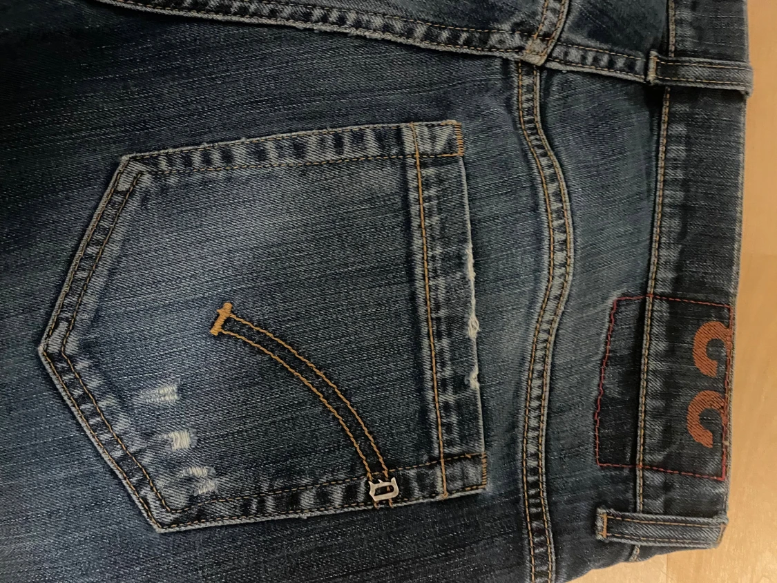 Mörkblå DONDUP jeans med raka ben