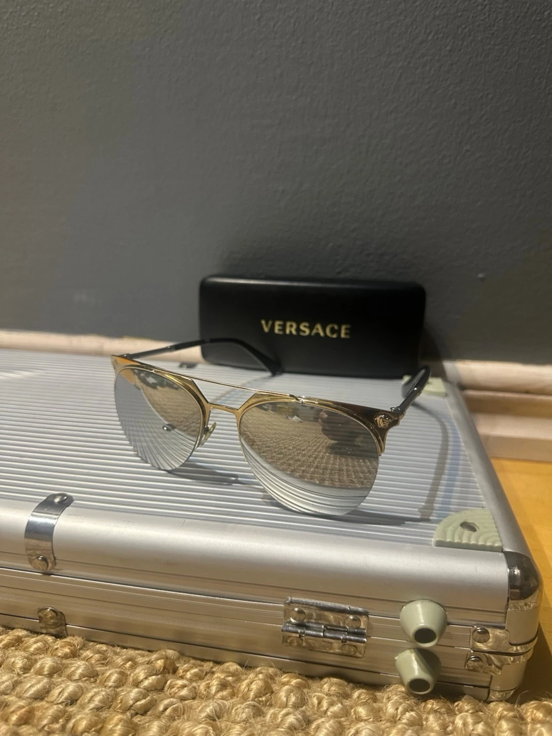 Versace solglasögon guld och svart - 3