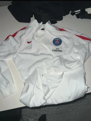 paris saint germain tröja 2016/17 - en oanvänd tröja