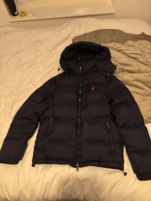 Polo Ralph lauren jacka - Fin jacka till ett bra pris den är helt o använd 