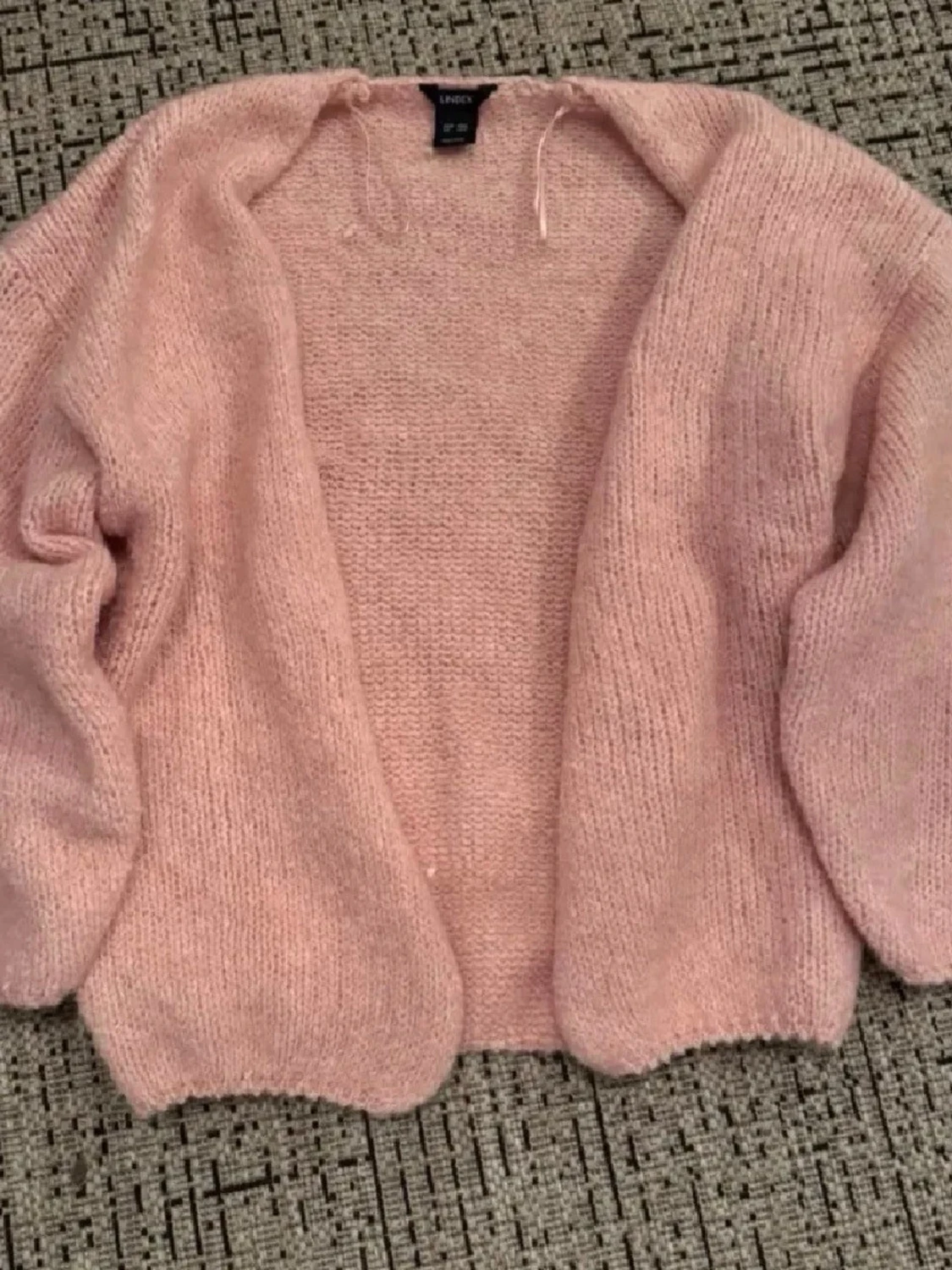 Ljusrosa stickad kofta från Lindex - 1