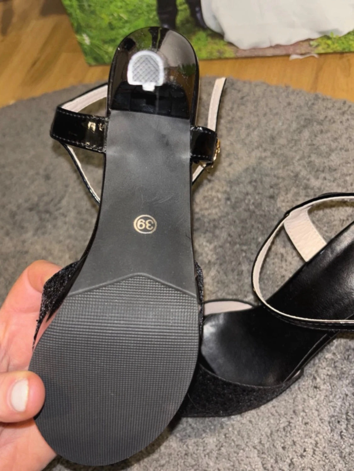 Svarta glittriga skor med klack - 2