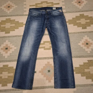 Replay jeans - I utmärkta skick nästan aldrig använda