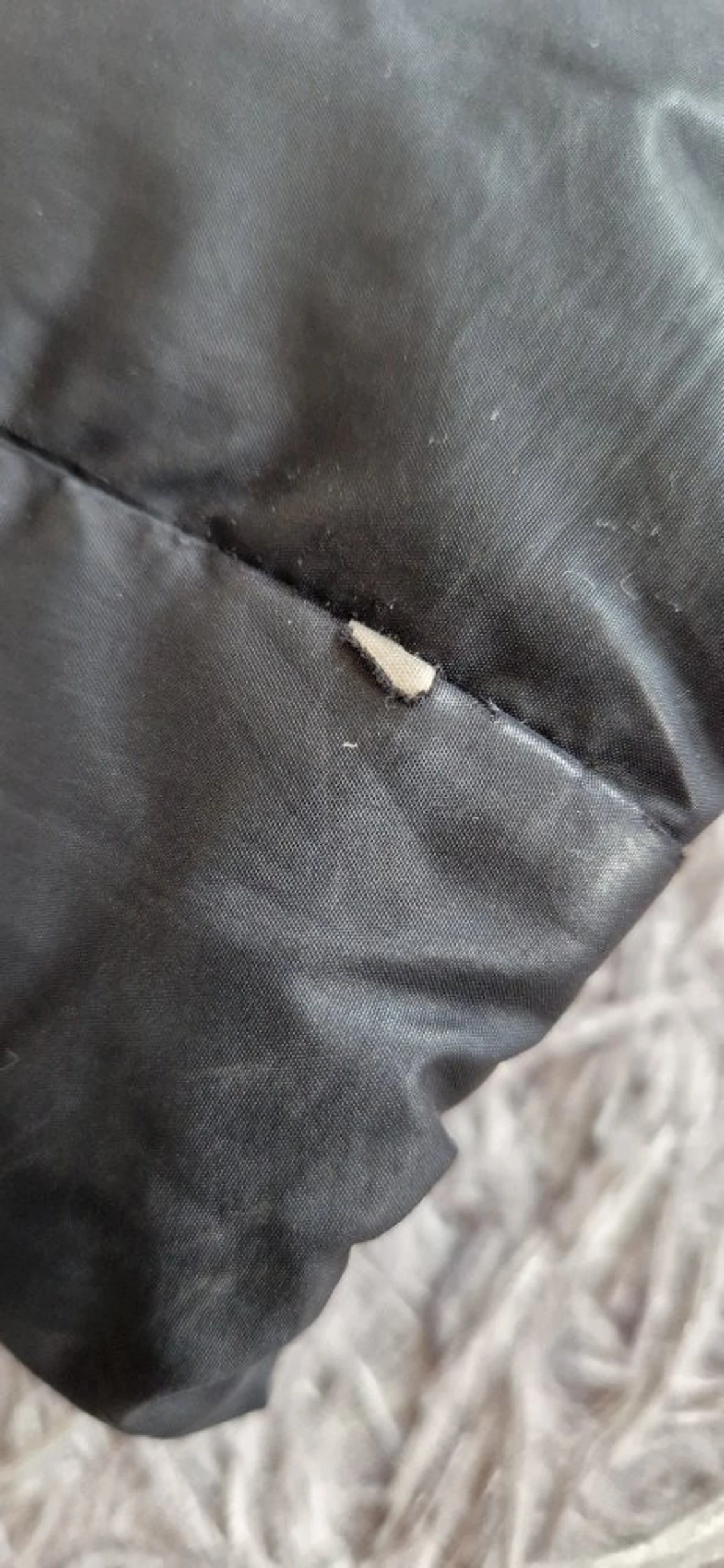 Tommy Hilfiger svart dunjacka stl 152 - 1