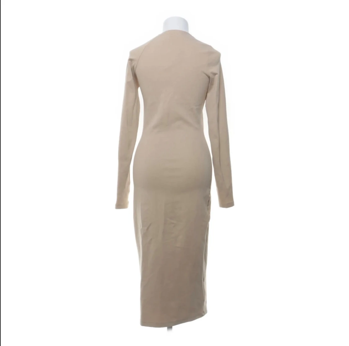 Beige långklänning från NA-KD - 1