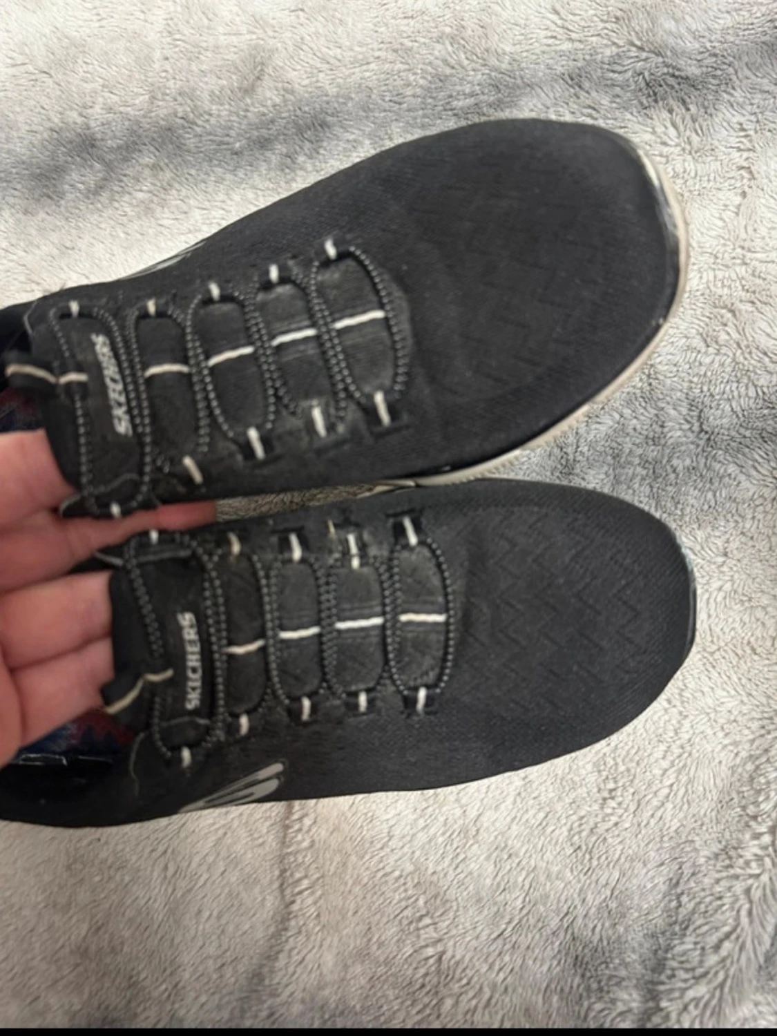 Svarta Skechers sneakers strl 40 - 1