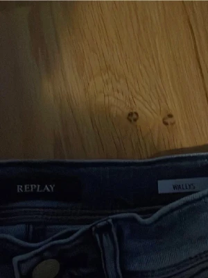 Replay ljusblå jeans Wallys straight - Snygga replay jeans vid frågor hör av er tveka inte😉
