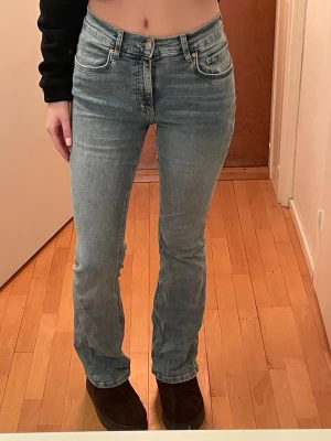  bootcut jeans - M koko, kuin uudet