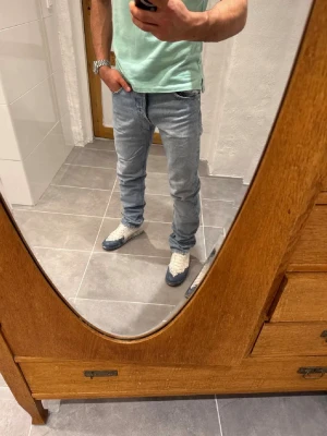 Replay jeans  - Ett par snygga byxor från Replay i storlek W29 L32 i modellen Grover 