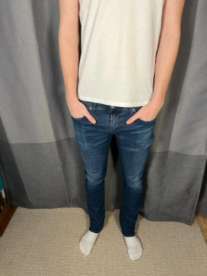 Replay jeans - Tja!| Säljer detta paret feta jeans från Replay!| Modell:Grover !| Kontakta mig vid minsta fråga!| Pris alltid diskuterbart!| //Nils