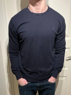 Ralph Lauren tröja  - Säljer en skön Raffe tröja! | Fint skick syns kanske lite att den är använd men inget man tänker på så mycket skulle jag säga! | Storlek M! | Ställ gärna frågor innan du köper!