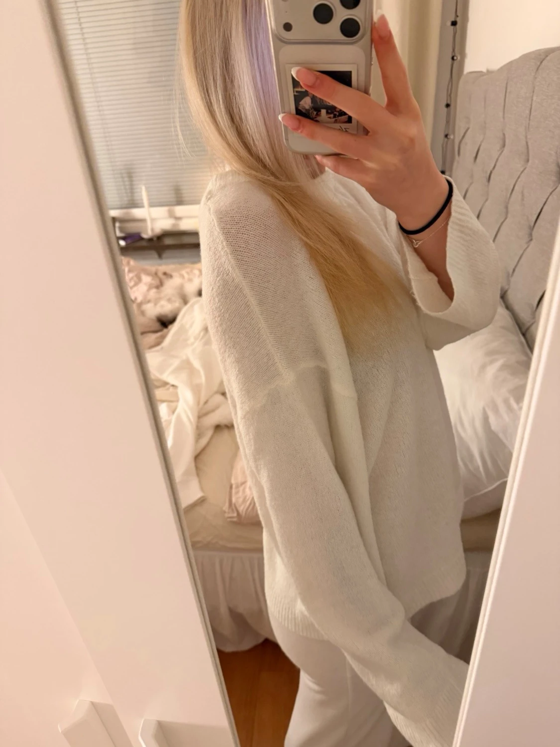 Vit stickad tröja - 1