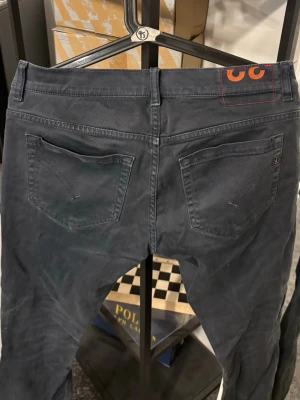 Dondup jeans George - Typsika grisch dondup jeans. Nypris 3500:- 