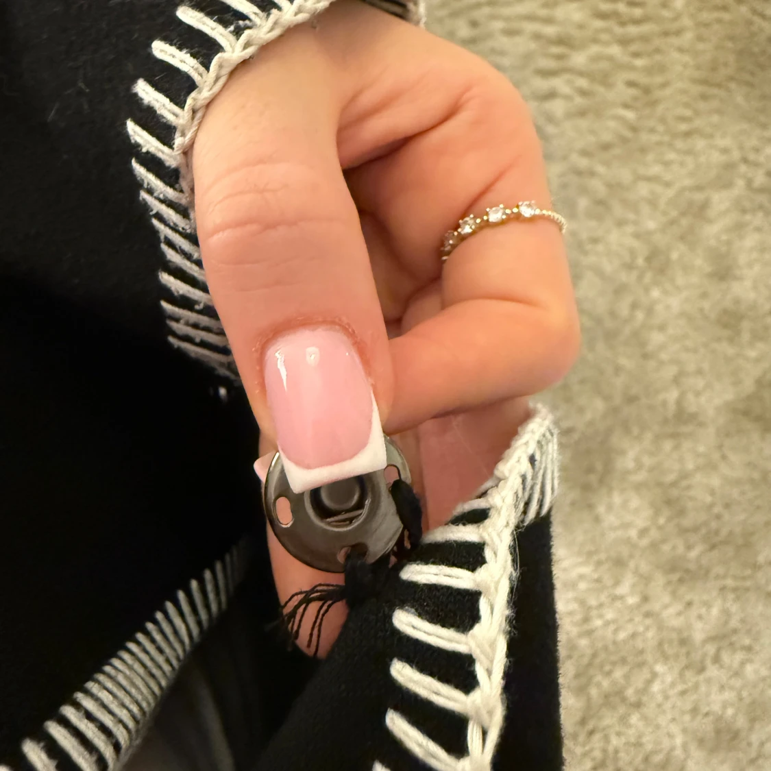  kofta med vita detaljer  - 3