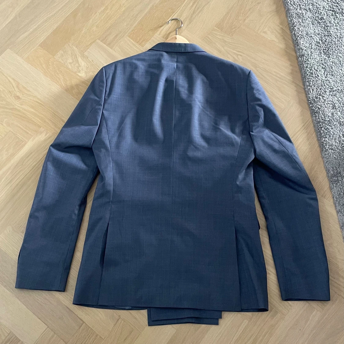 Mörkblå kavaj från tiger of Sweden - 1