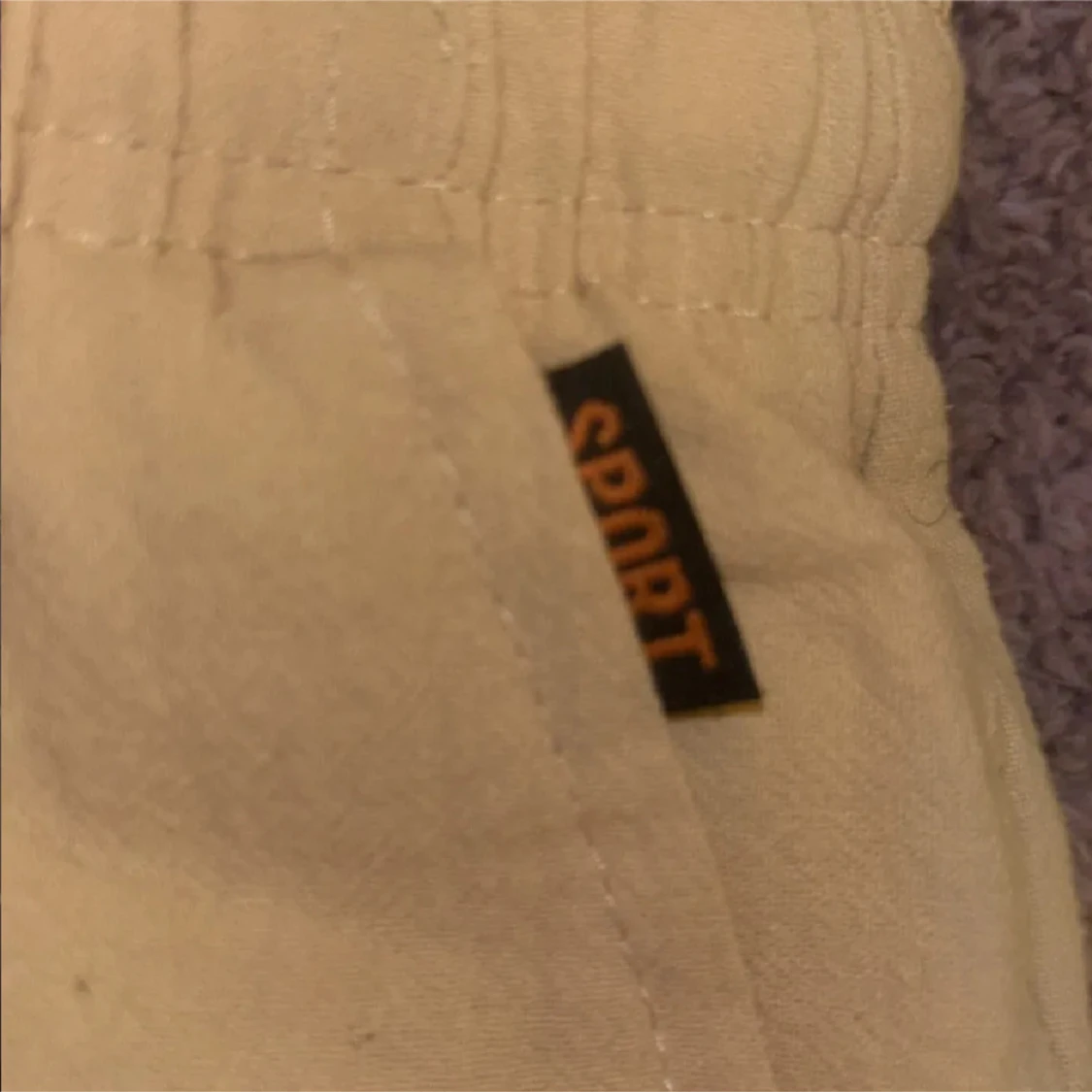 Beige shorts med snörning SPORT - 1