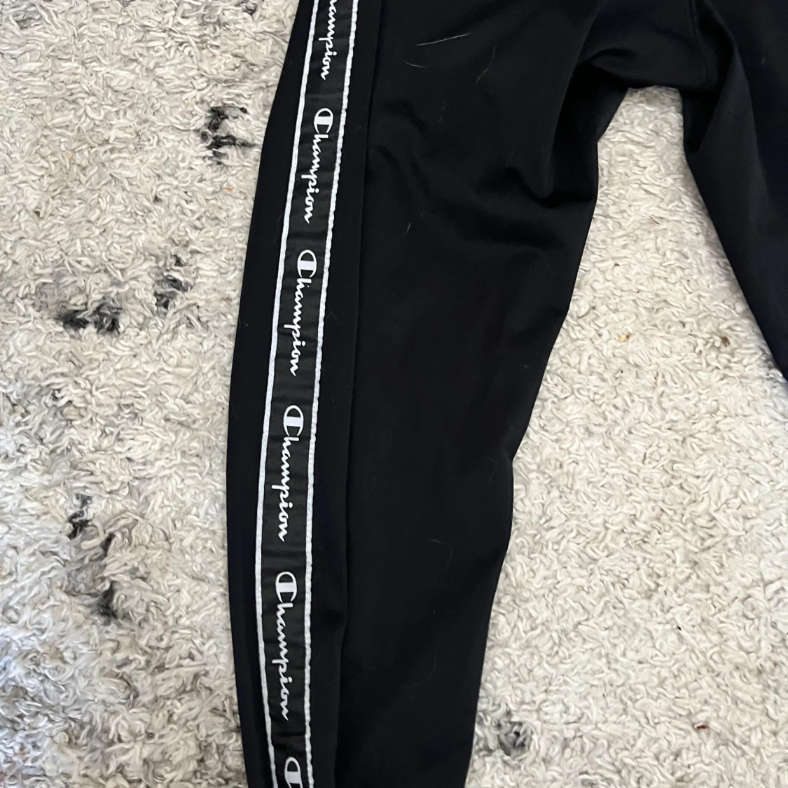 Två Champion byxor  - 4